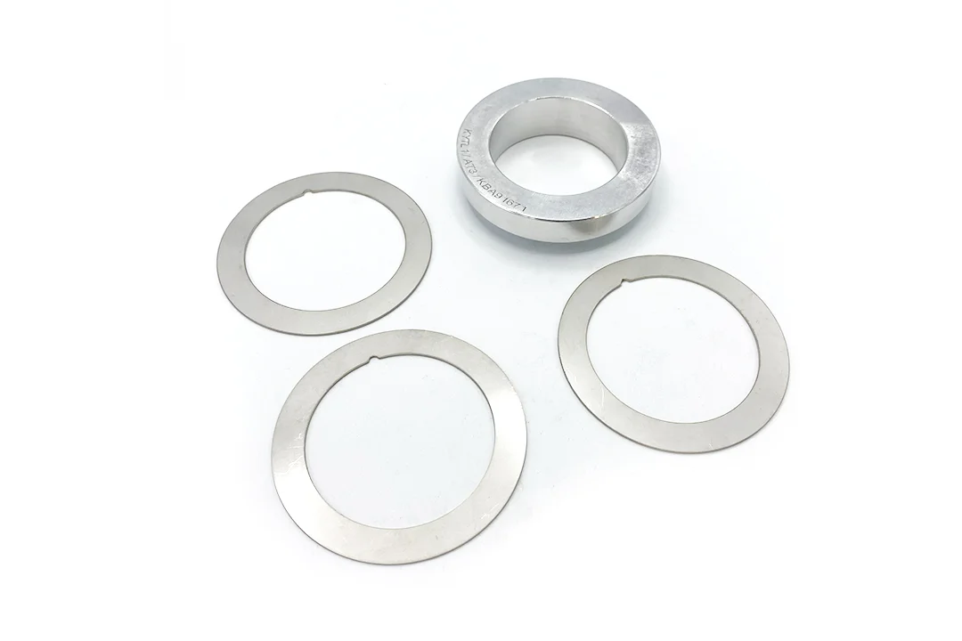 Tieferlegungssatz 25mm für Moto Guzzi V85 TT, Typ KW / KX ab Mj. 2019 -, und Typ KY / MB, ab Mj. 2021 EG-BE e1*168/2013*00158