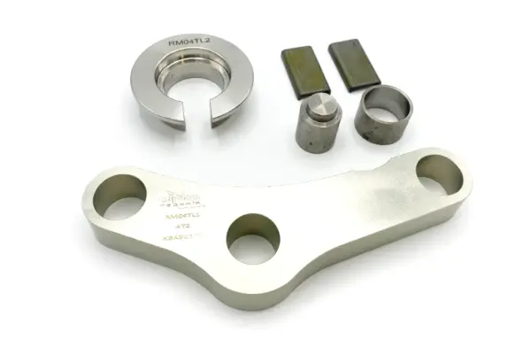 Tieferlegungssatz 40mm für Yamaha XSR700; Typ RM36,RM37; Modelljahr 2021 EG-BE e13*168/2013*00987* mit ABE