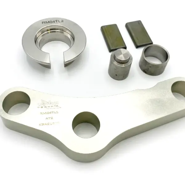 Tieferlegungssatz 40mm für Yamaha XSR700; Typ RM36,RM37; Modelljahr 2021 EG-BE e13*168/2013*00987* mit ABE