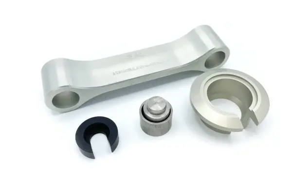 Tieferlegungssatz 40mm für Kawasaki Z900 Typ ZR900F,ZR900H, ZR900P, ab Modelljahr 2020 mit ABE