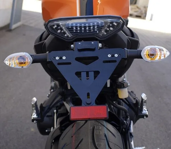 Kennzeichenhalter für Yamaha MT09/ABS; Typ RN29; Modelljahr 2013-2016