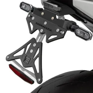 Barracuda Kennzeichenhalter für Suzuki GSX-8S ab Modelljahr 2023, zur Verwendung mit Originalblinkern