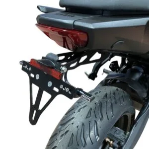 Kennzeichenhalter Edelstahl schwarz für Yamaha Tracer 7 / Tracer 7 GT, ab 2025