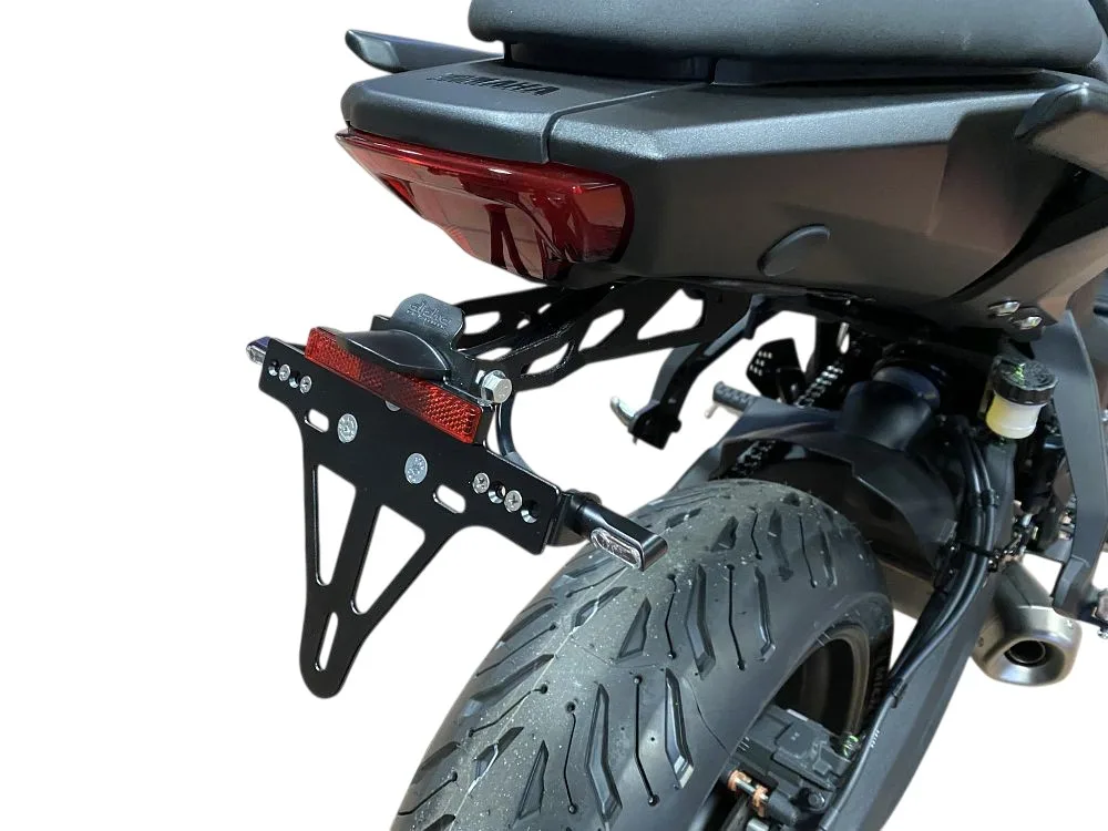 Kennzeichenhalter Edelstahl schwarz für Yamaha Tracer 7 / Tracer 7 GT, ab 2025 ab Bj. 2025 -