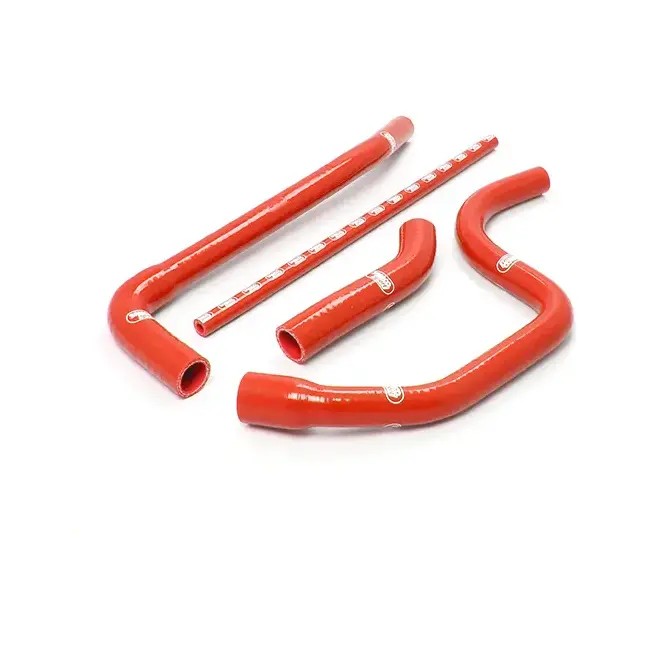 SAMCO SPORT Siliconschlauch Kit rot für Triumph Daytona 955i Speed Triple 1050i Modelljahr 2005-2010